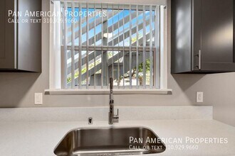 2793 1/2 Glenwood Pl in South Gate, CA - Building Photo - Building Photo