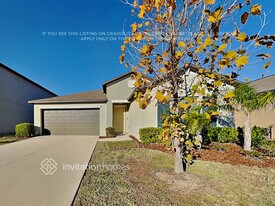 1549 Blue Rose Dr in Ruskin, FL - Building Photo