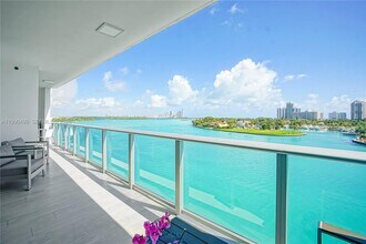 10201 E Bay Harbor Dr in Bay Harbor Islands, FL - Building Photo - Building Photo