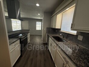 801 W Vicksburg St in Broken Arrow, OK - Building Photo - Building Photo