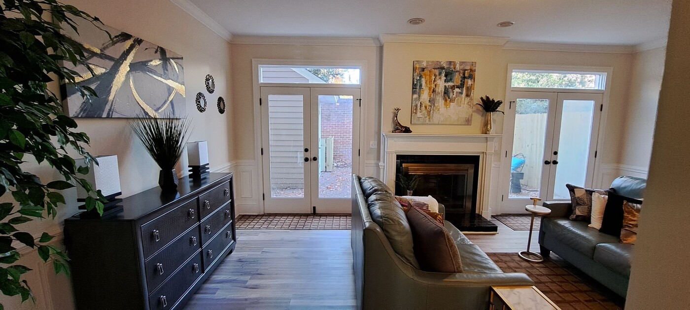 400 Mallet Hill Rd in Columbia, SC - Building Photo