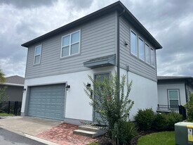 8780 Shapley St in Orlando, FL - Building Photo