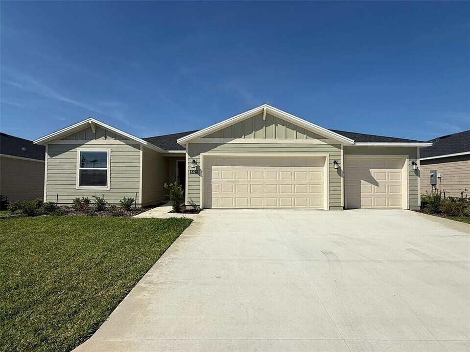 8329 SW 42nd Cir in Ocala, FL - Building Photo