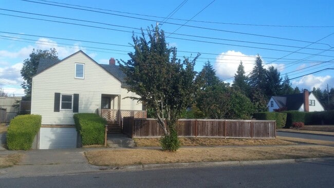 property at 1901 N Washington St
