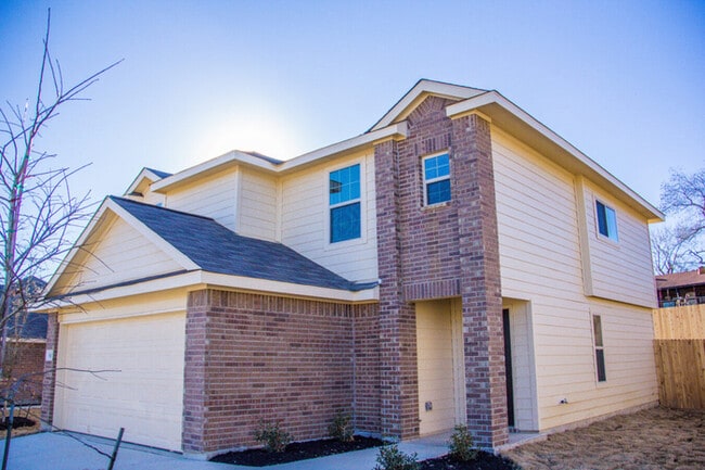 8619 Tesoro Hills in San Antonio, TX - Building Photo - Building Photo
