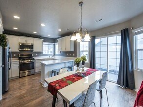 2267 W 500 S in Pleasant Grove, UT - Building Photo - Building Photo