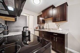 Atlas Pointe Apartments in Brooklyn Center, MN - Building Photo - Building Photo