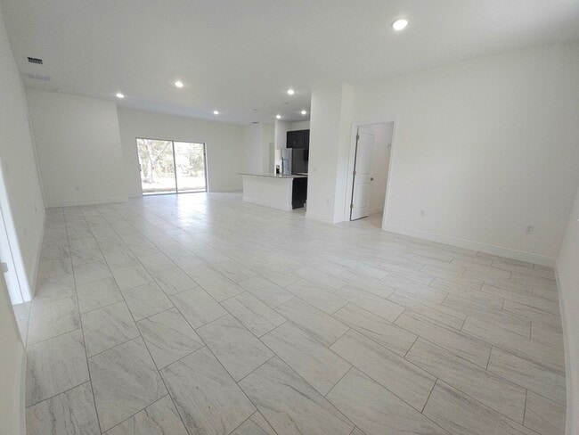 1681 W Swanson Dr in Citrus Springs, FL - Building Photo - Building Photo