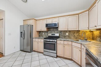 19 Cliff St in Jersey City, NJ - Building Photo - Building Photo