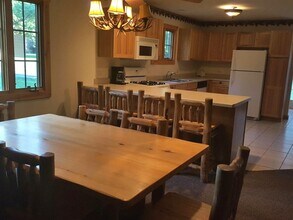 2643 IL-178 in Utica, IL - Foto de edificio - Building Photo