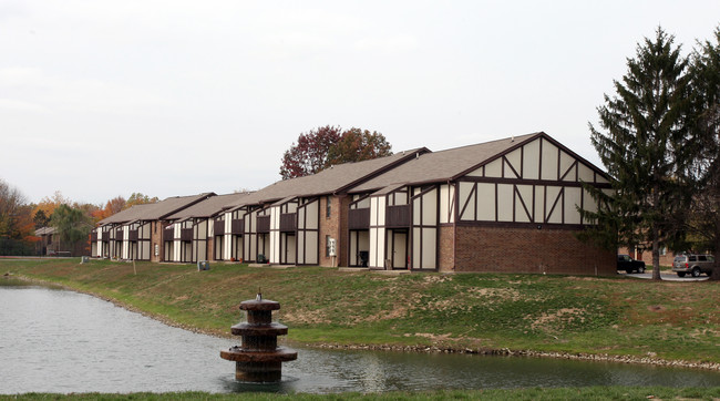 Willow Glen South in Beech Grove, IN - Foto de edificio - Building Photo