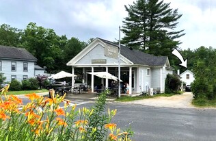 161 Norfolk Rd in Southfield, MA - Building Photo