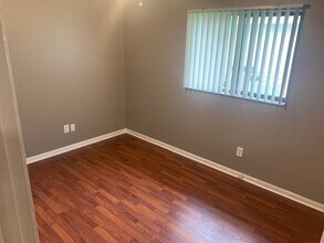 4520 SW 7th Pl in Cape Coral, FL - Building Photo - Building Photo