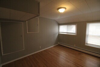 7800 W Forest Home Ave, Unit 7800 in Greenfield, WI - Foto de edificio - Building Photo