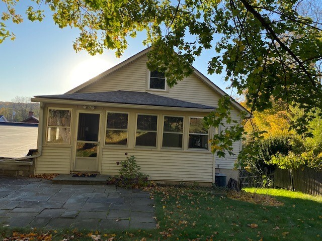 511 Main St S, Unit Woodbury Apartment in Woodbury, CT - Building Photo