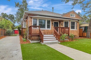 2280 Hanover St in Palo Alto, CA - Building Photo