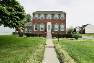 2408 Scuppers Ln in Woodbridge, VA - Building Photo