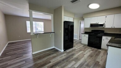 6456 Toledo Rd in Spring Hill, FL - Building Photo - Building Photo