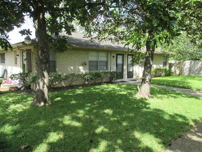 601 Smith Ave in Pasadena, TX - Building Photo - Building Photo