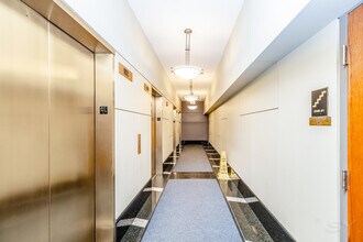 345 N La Salle Dr in Chicago, IL - Building Photo - Building Photo