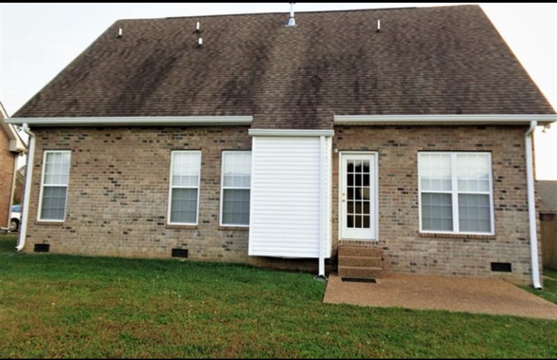 1017 Stonehollow Way in Mount Juliet, TN - Foto de edificio
