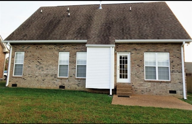 property at 1017 Stonehollow Way