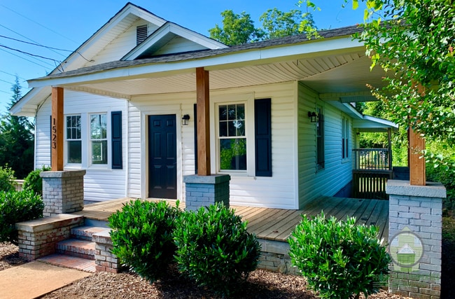 1523 Hampton Ave in Greenville, SC - Building Photo - Building Photo