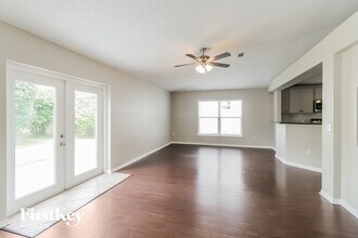 25205 Hyde Park Blvd in Land O Lakes, FL - Building Photo - Building Photo