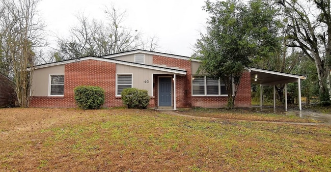 property at 1201 Buckingham Dr