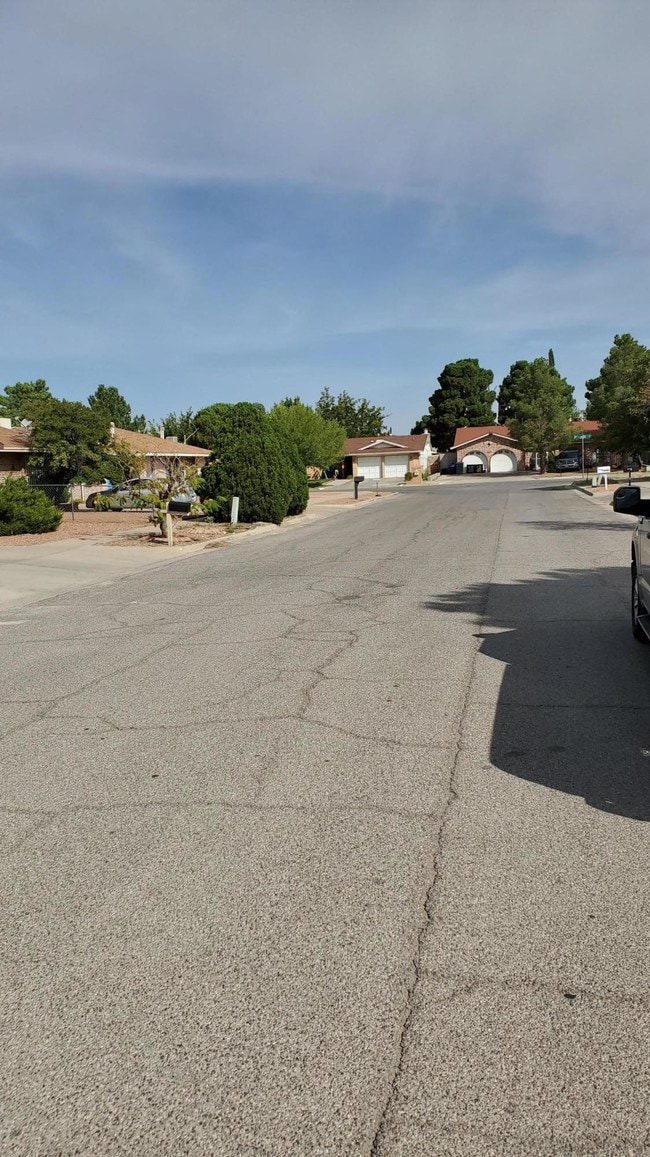 3425 Hickman St in El Paso, TX - Building Photo - Building Photo