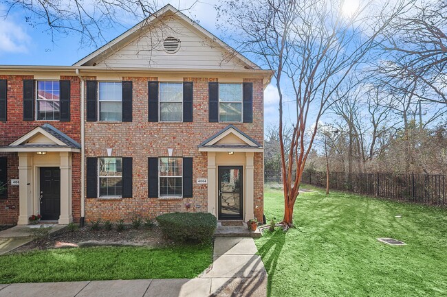 property at 4064 Kyndra Cir