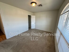 4113 Queens Dr in Moore, OK - Building Photo - Building Photo