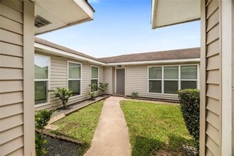 1815 Millbury Dr in Missouri City, TX - Building Photo - Building Photo