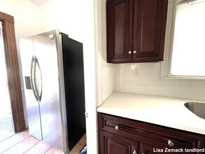 202 Corey Rd, Unit 1 in Boston, MA - Building Photo - Building Photo