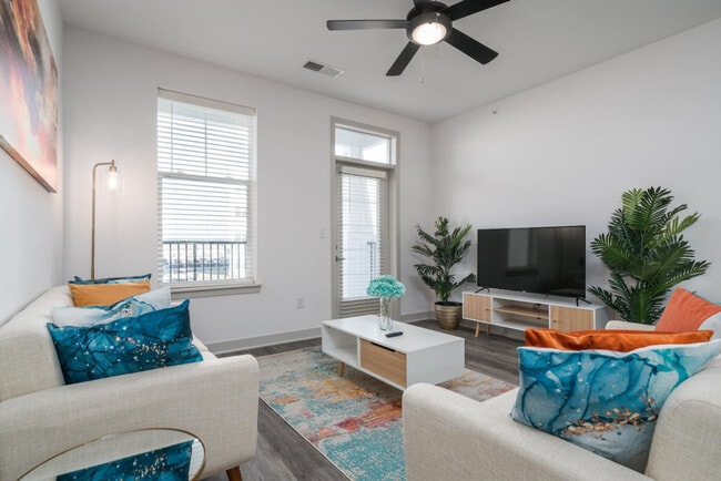 5775 Sunrise Wy