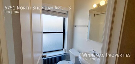 6751 N Sheridan Rd, Unit 3 in Chicago, IL - Building Photo - Building Photo