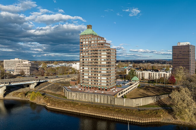 Riverpoint on the Connecticut