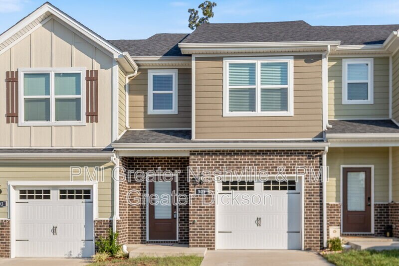 305 Masters Way in Dickson, TN - Building Photo