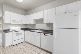 7522 TX-60 in Wallis, TX - Building Photo - Building Photo