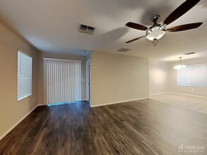 21062 N Dries Rd in Maricopa, AZ - Building Photo - Building Photo