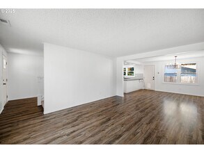 14103 SE McGillivray Blvd in Vancouver, WA - Building Photo - Building Photo