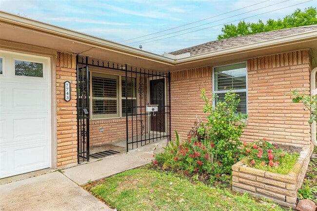 7743 Meadville St in Houston, TX - Building Photo - Building Photo