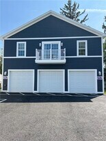 1651 Empire Blvd in Penfield, NY - Building Photo