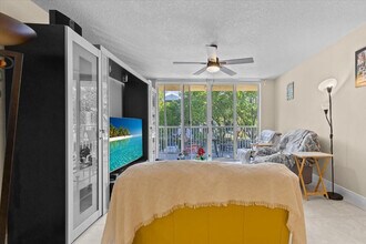 609 E Sheridan St in Dania Beach, FL - Building Photo - Building Photo