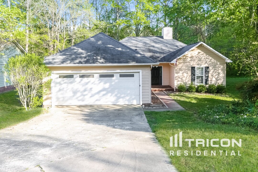 5423 River Falls Dr in Charlotte, NC - Building Photo