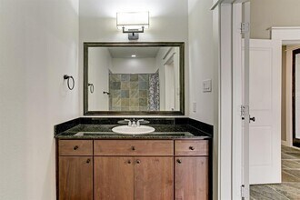 511 Birdsall St in Houston, TX - Building Photo - Building Photo