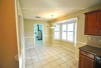 10324 Huntington Forest Blvd E in Jacksonville, FL - Building Photo - Building Photo