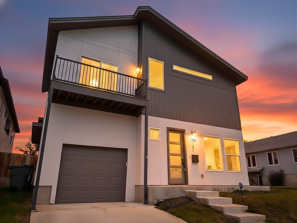 343 Porter St in San Antonio, TX - Building Photo