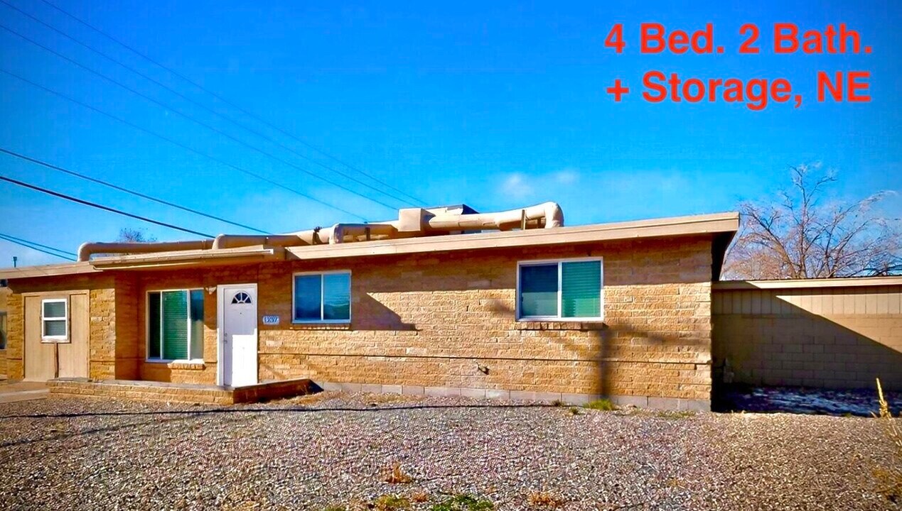1237 Pitt St NE in Albuquerque, NM - Building Photo