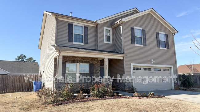 993 Deaton Dr in Fuquay Varina, NC - Foto de edificio - Building Photo